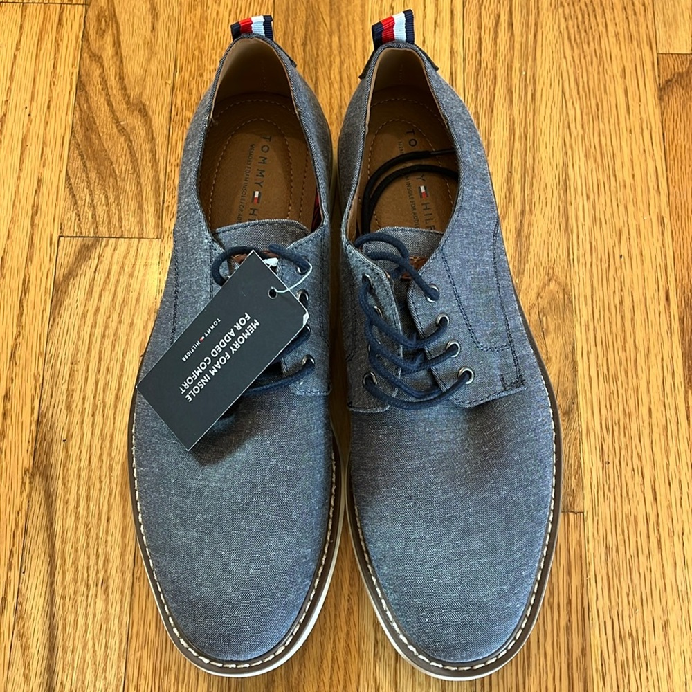 NWT Tommy Hilfiger men’s shoes